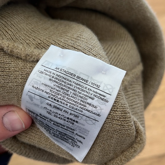Burton AK Stagger Merino Wool Beanie / like new / khaki - Picture 5 of 5